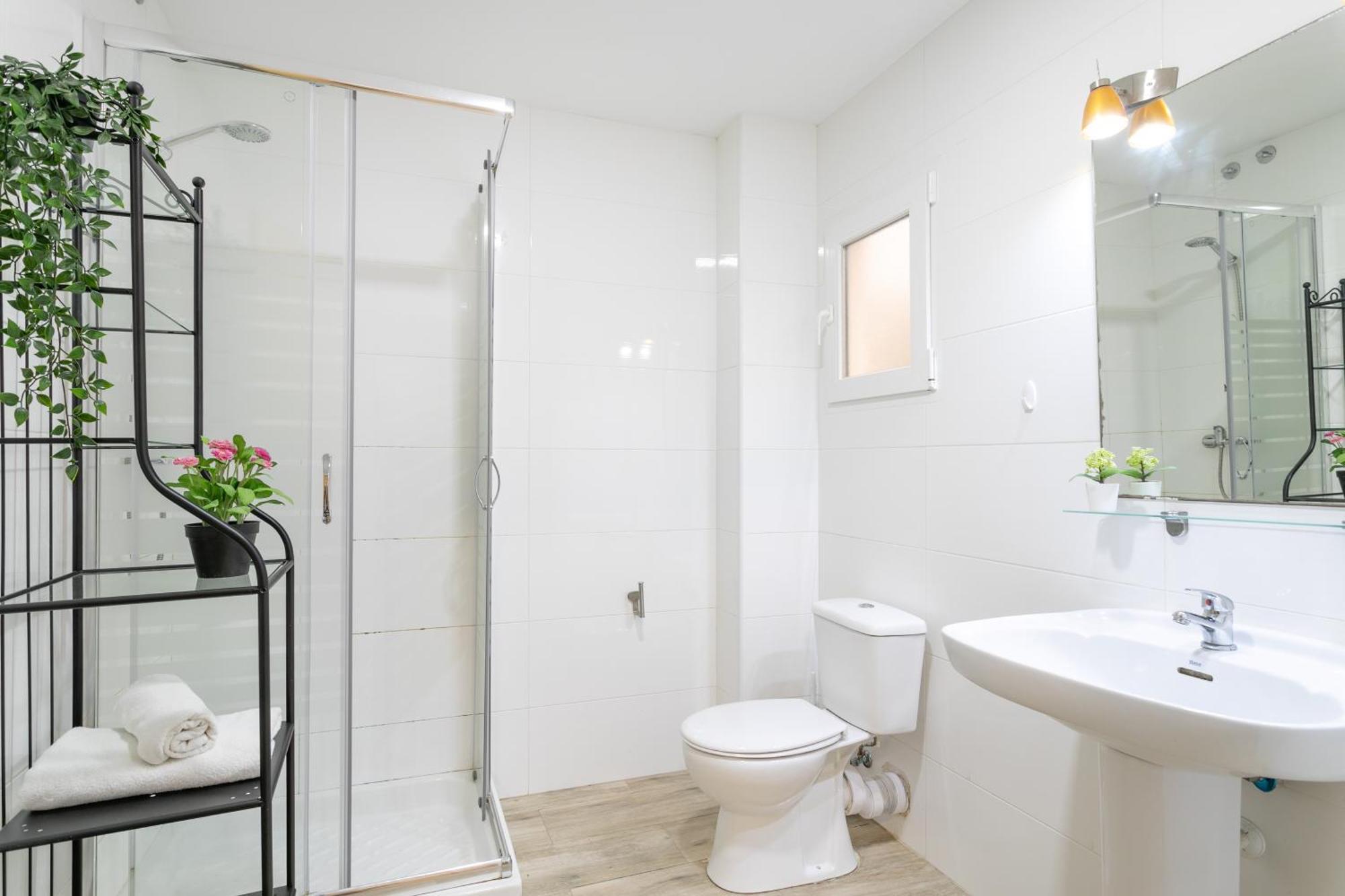Apartamentos San Leandro, Centro Alicante Eksteriør bilde