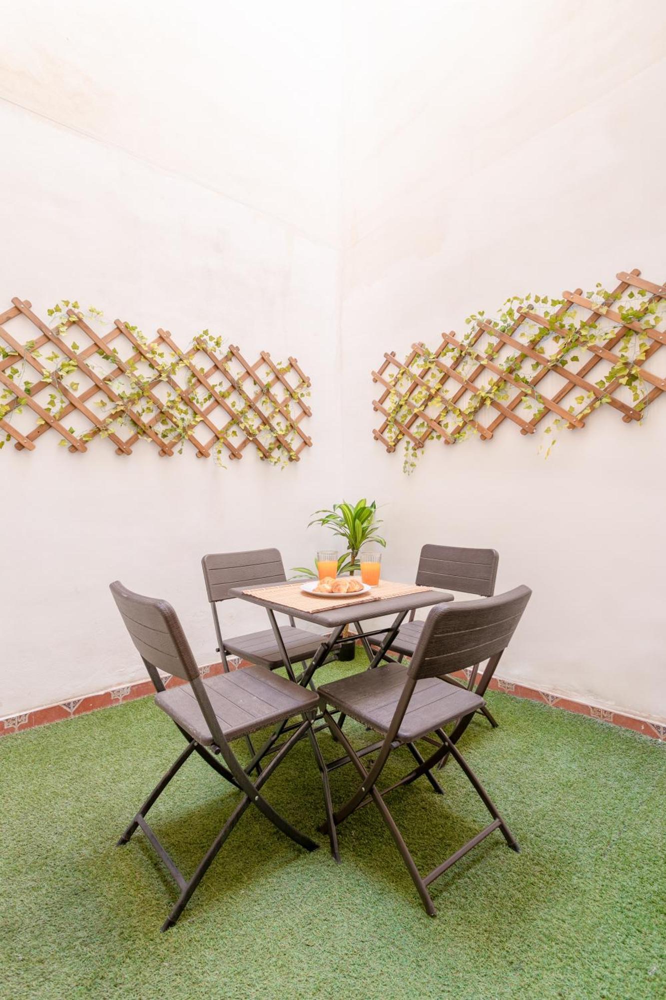 Apartamentos San Leandro, Centro Alicante Eksteriør bilde