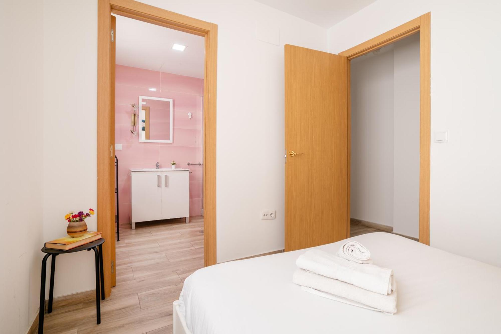 Apartamentos San Leandro, Centro Alicante Eksteriør bilde