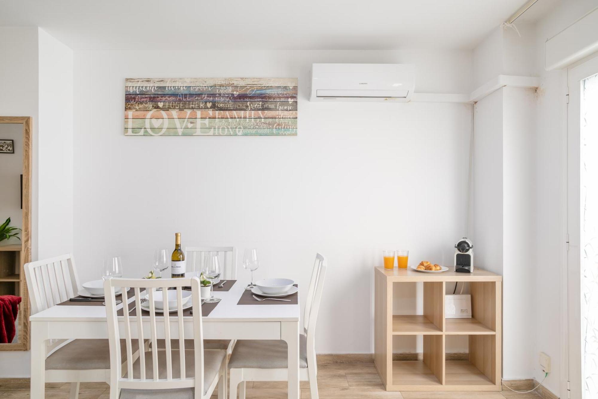 Apartamentos San Leandro, Centro Alicante Eksteriør bilde