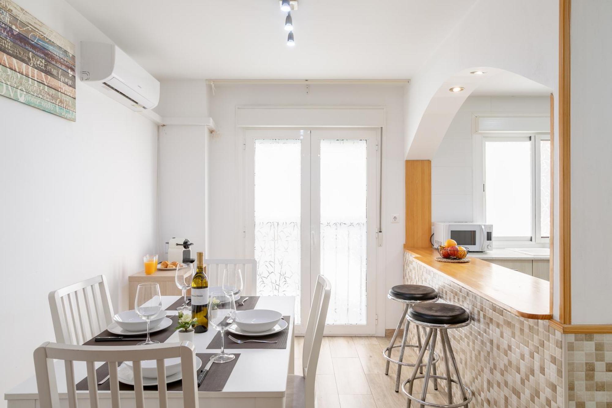 Apartamentos San Leandro, Centro Alicante Eksteriør bilde