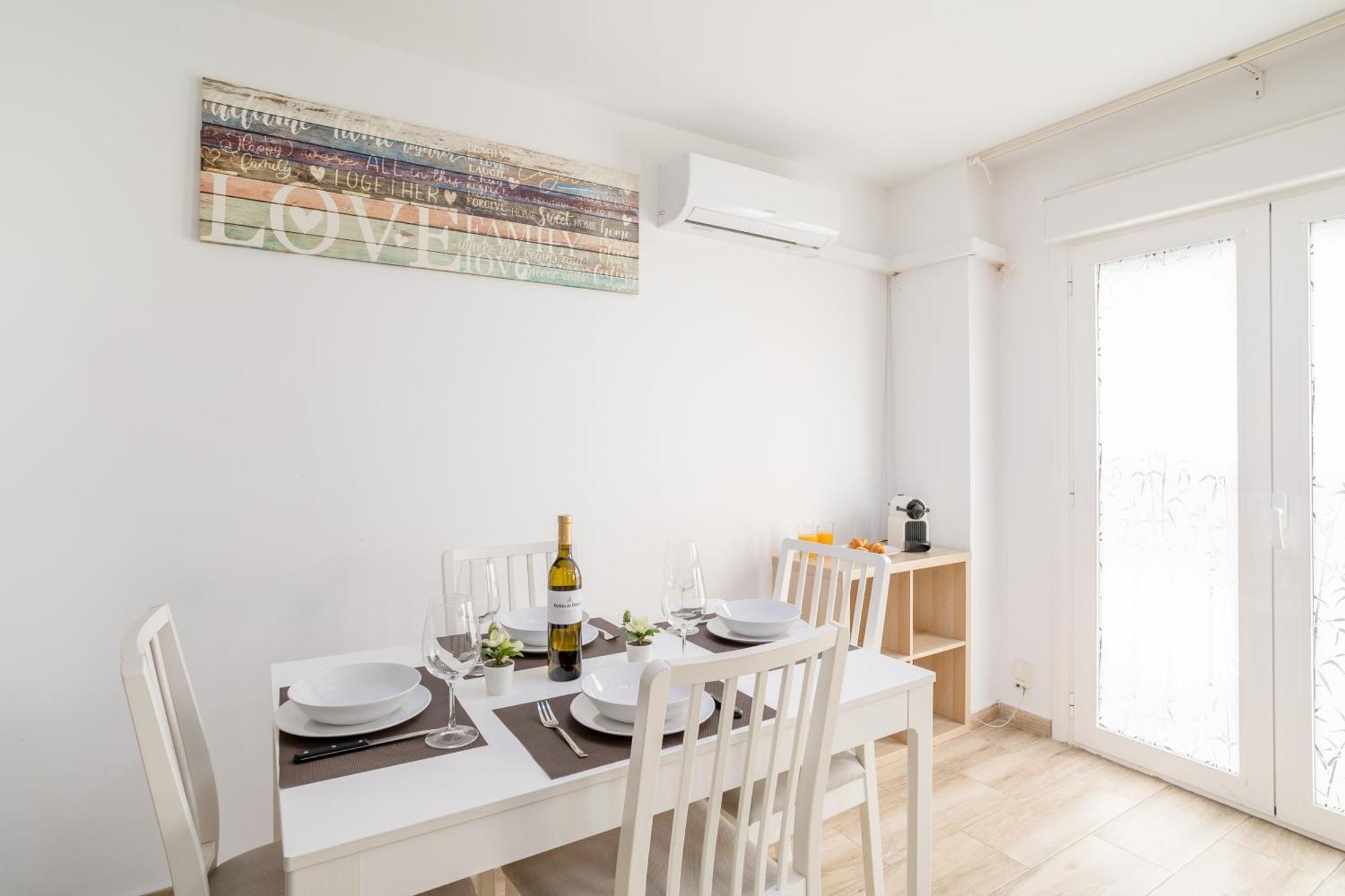Apartamentos San Leandro, Centro Alicante Eksteriør bilde