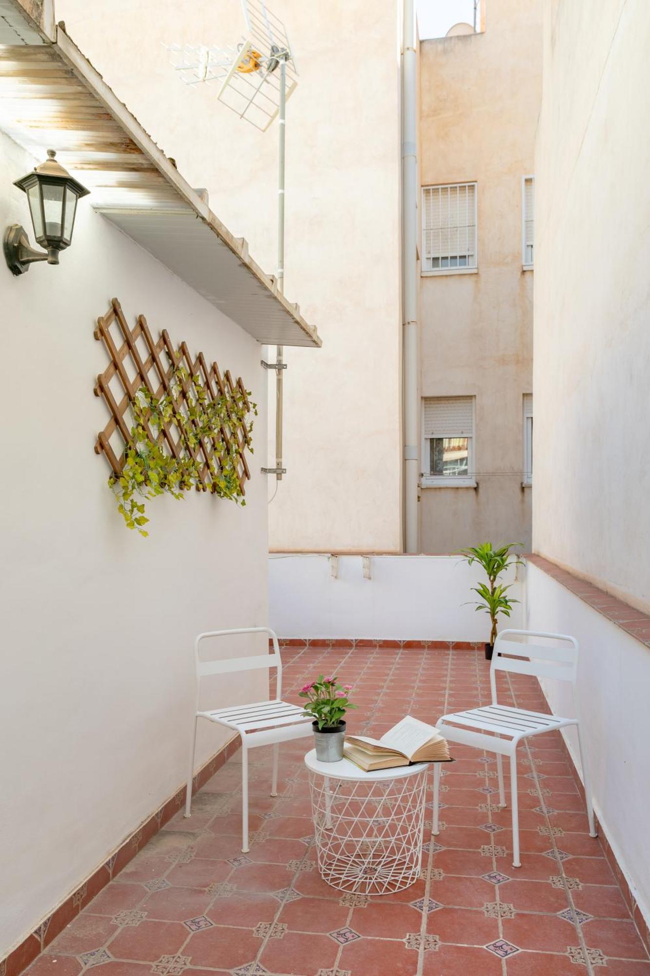 Apartamentos San Leandro, Centro Alicante Eksteriør bilde