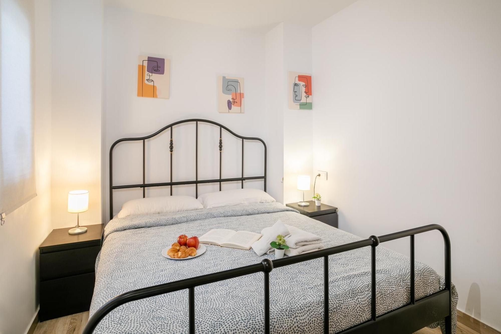 Apartamentos San Leandro, Centro Alicante Eksteriør bilde